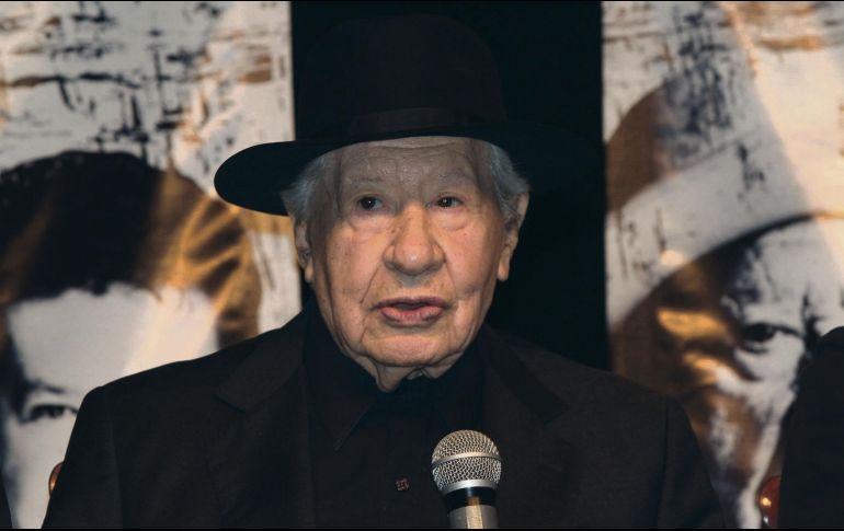 Ignacio López Tarso y su nieto preparan la obra “Leonardo y la máquina de volar”. NOTIMEX/Archivo