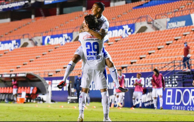 Santiago Giménez en festejo, durante el juego a puerta cerrada de la jornada 6 del torneo Guard1anes 2020. Imago7/S. Laureano