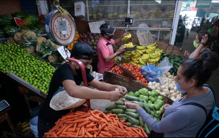 Productos como la piña, limón y tomate registraron los mayores incrementos quincenales. EL INFORMADOR/ARCHIVO