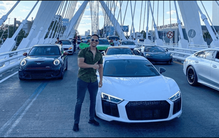 El automóvil de Alfredo Valenzuela fue asegurado por la Policía Vial. INSTAGRAM / @alfredovlza