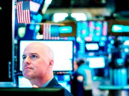 Por sectores, destacan las ganancias del de comunicaciones, seguido del tecnológico, el de bienes de consumo no esenciales y el materias primas. EFE/J. Lane