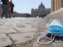 Los estudios sobre otro coronavirus también halló bajas tasas de contagio entre personas que llevaban habitualmente mascarilla en público. ARCHIVO