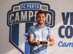 Tras ganar la Liga de Portugal, Jesús Corona tendrá por delante el reto de despuntar en el prestigioso escaparate de la Liga de Campeones en la temporada 2020-2021. TWITTER / @FCPorto
