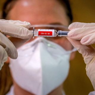 México busca acceder a 18 proyectos de vacuna contra COVID-19