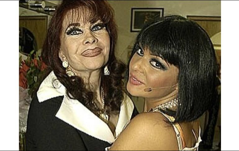 Amigos cercanos dieron el pésame a la familia Cantoral. TWITTER / @VengaLaAlegria