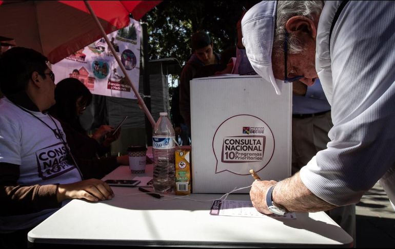 Morena ha impulsado la idea de una consulta popular para decidir si se enjuicia a expresidentes. NOTIMEX/Archivo