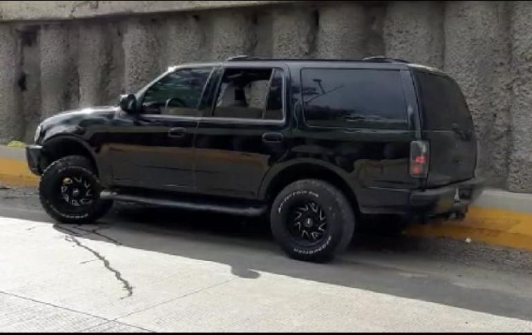 La camioneta se detuvo unos 20 metros después de donde quedaron los restos de los tripultantes. ESPECIAL