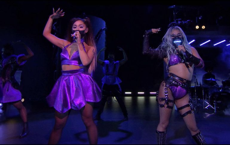 Ariana Grande cantó por primera vez 