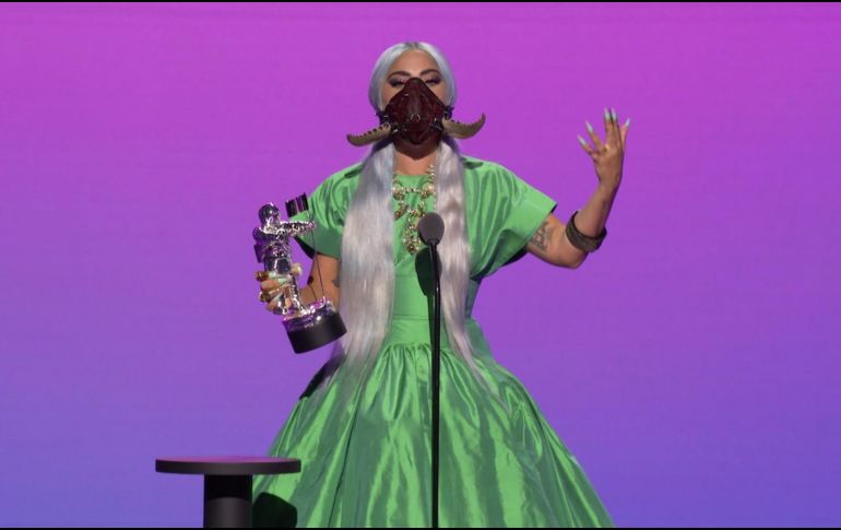 Gaga ganó la mayoría de los galardones por su éxito No. 1 con Ariana Grande 