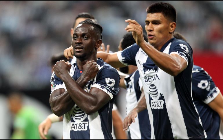 Ake Loba rindió un homenaje al fallecido actor Chadwick Boseman en su celebración. IMAGO7