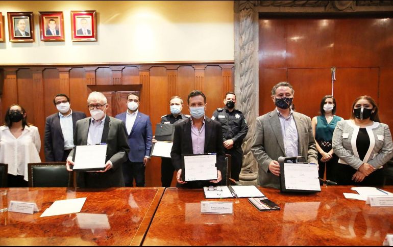 Grupo de Búsqueda de Personas Desaparecidas presentado por el alcalde zpopano, Pablo Lemus. TWITTER/@PabloLemusN