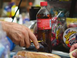 La iniciativa también pretende prohibir la venta de productos de alto contenido calórico en las escuelas. EL INFORMADOR/Archivo