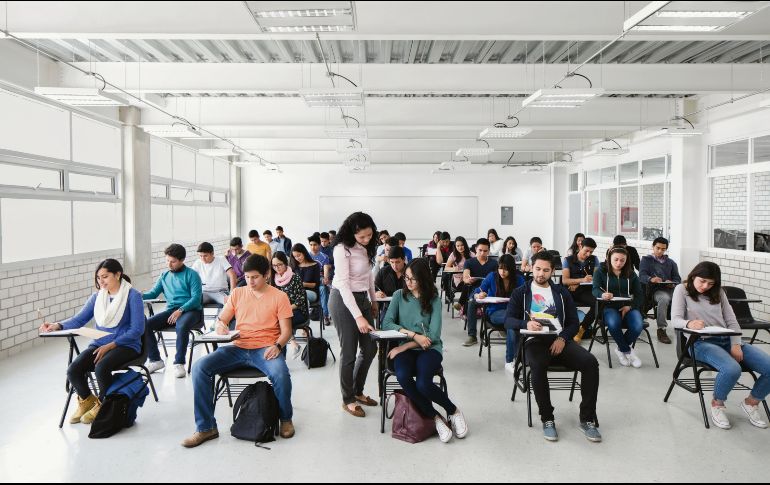 Educación. La institución cuenta con un equipo docente capacitado y sensible a la vocación de sus estudiantes. ESPECIAL