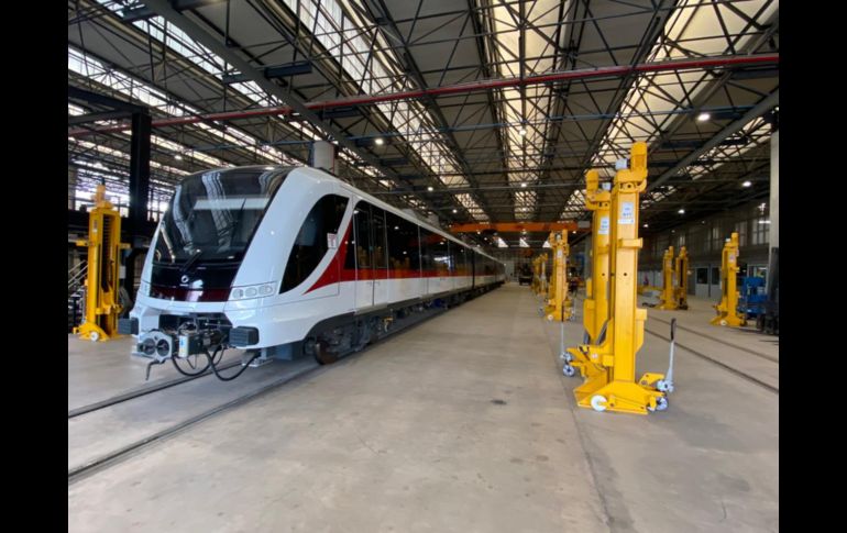 Previo a la inauguración oficial de la Línea 3 del Tren Ligero, autoridades encabezaron hoy un recorrido con empresarios, líderes de opinión y jefes de medios de comunicación. EL INFORMADOR/JC. Álvarez