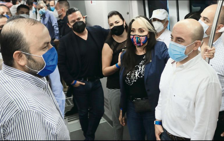 El rector de la UdeG, Ricardo Villanueva, y el alcalde tapatío, Ismael del Toro, destacaron los beneficios que en breve traerá la Línea 3 del Tren Ligero a los habitantes de la metrópoli. ESPECIAL