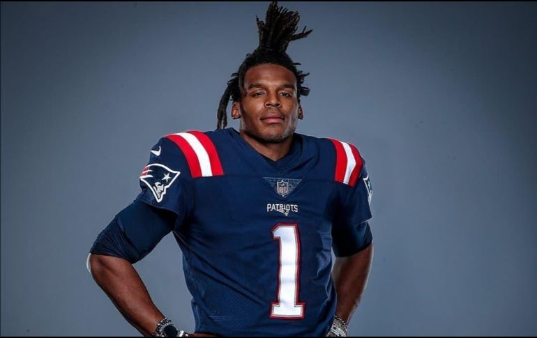 En ocho años dentro de la NFL, Cam suma 182 pases de anotación y 108 intercepciones, con una efectividad del 59 por ciento, para un total de 29 mil 41 yardas por aire; por tierra, el pasador tiene 4 mil 806 yardas y 58 touchdowns. INSTAGRAM / @patriots