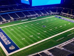 Los Cowboys de Dallas han ignorado la pandemia de COVID-19 y venden boletos con la regularidad de otros años. INSTAGRAM / @attstadium