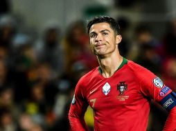 ''Dudo mucho que mañana (sábado) esté bien al 100%'', dijo el entrenador de la Selección de Portugal, Fernando Santos. AFP / ARCHIVO