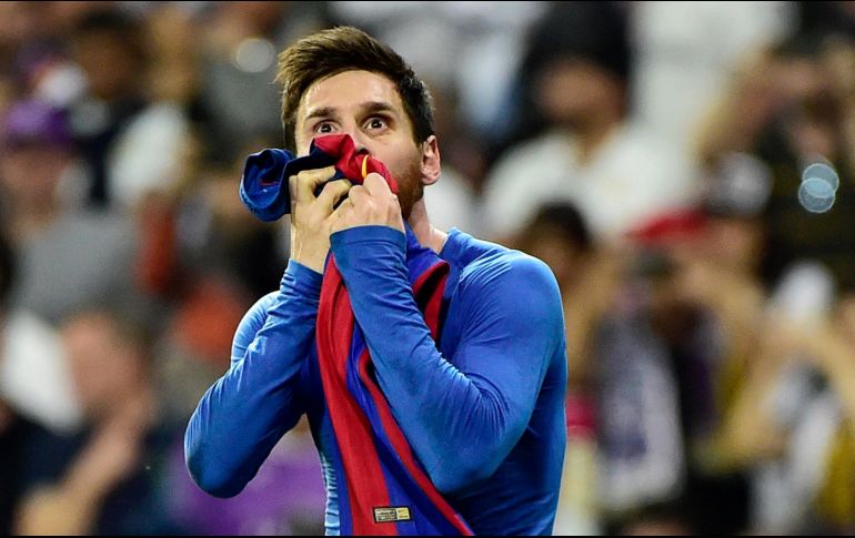 El delantero seguirá en el conjunto catalán por lo menos una temporada más. AFP / ARCHIVO