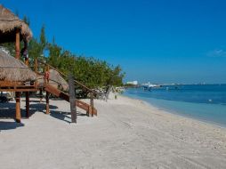 Hoteles, restaurantes, sitios históricos, parques temáticos, campos de golf, servicios turísticos y centros comerciales aumentarán su aforo. SUN/ARCHIVO