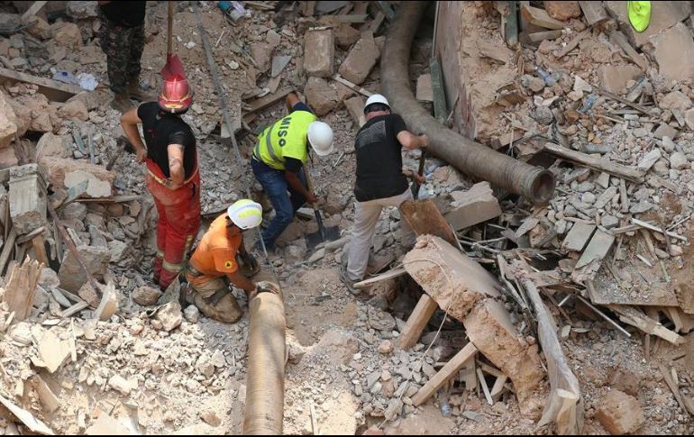 Ingenieros removieron varias capas de escombros en vano. EFE/N. Mounzer