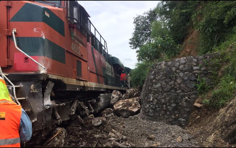 Tres personas heridas fueron trasladadas a un hospital en Colima por personal de Ferromex. ESPECIAL