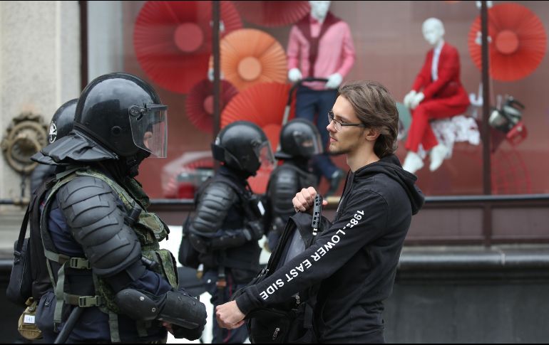 Las fuerzas de seguridad bloquearon los accesos a las principales avenidas del centro de la ciudad. AFP /