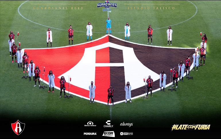 El reconocimiento no solamente quedará en una simple fotografía, ya que los tripiés serán donados al sector salud para que puedan ser aprovechados. ESPECIAL / Atlas