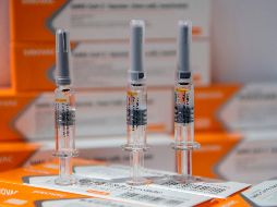 China exhibe por primera vez sus vacunas contra el COVID-19