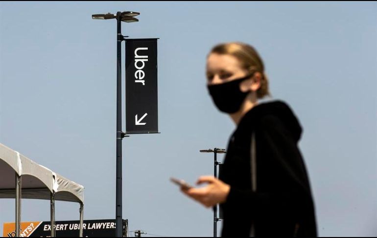 Uber invertirá 678 millones en ayudas para que los conductores adquieran autos eléctricos. EFE/ARCHIVO