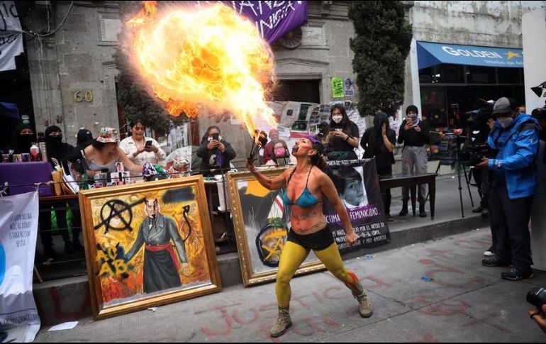 El próximo jueves se cumplirá una semana de que los familiares de víctimas tomaron las oficinas de la CNDH. EFE/S. Gutiérrez