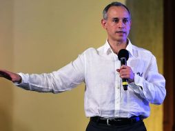 López-Gatell asegura que hasta ahora se desconoce si hay asociación entre la aplicación de la vacuna y la reacción adversa. EFE/Presidencia