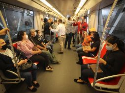 Vecinos de colonias que atravesará la Línea 3 del Tren Ligero fueron parte de los pasajeros que probaron la nueva vía en la metrópoli, que será inaugurada el 12 de septiembre. ESPECIAL