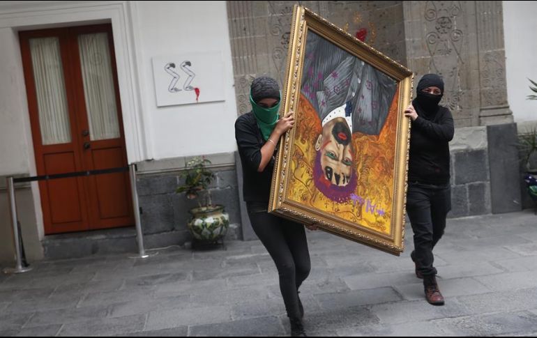 Este miércoles se cumple una semana desde que las instalaciones de la CNDH fueron tomadas por grupos de víctimas. EFE / ARCHIVO