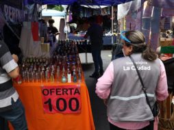 Se cobrarán 18 pesos diarios por metro cuadrado por uso de suelo en vía pública durante eventos de temporada. EL INFORMADOR/ARCHIVO