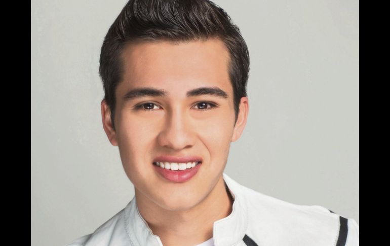 Gibrán Gutiérrez. El intérprete busca evolucionar en la senda del pop y la balada. CORTESÍA