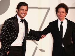 Diego Boneta y Michel Franco desfilaron juntos en la alfombra roja de Venecia. AP/J. Ryan
