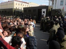 Cada detención era acompañada por un coro de gritos e improperios contra la policía. EFE/STR
