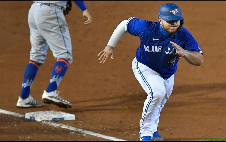 Alejandro Kirk tuvo un debut de 3-1 en el plato. AP/A. Kraus