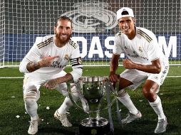 DUPLA SÓLIDA. Varane resaltó la buena pareja que hace con Sergio Ramos y aseguró que buscarán el Bicampeonato de LaLiga. TWITTER/@raphaelvarane
