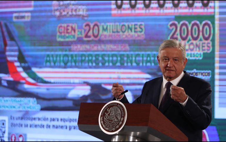 AMLO aseguró que los aparatos que se compren tendrán una placa con la leyenda: 