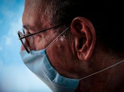 Las medidas de prevención, como el uso del cubrebocas, se deben mantener para continuar con la baja de casos. EL INFORMADOR/ ARCHIVO