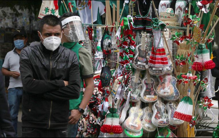 Hugo López-Gatell Ramírez recomienda no realizar reuniones con motivo del 15 de septiembre y en general pide a la sociedad no bajar la guardia ante el virus. SUN / EELG