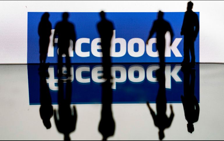 Facebook surgió como un proyecto en la universidad de Harvard con la intención de poder conectar a los alumnos y mantenerlos al tanto de la información del campus. AFP / ARCHIVO