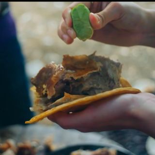 Celebra las Fiestas Patrias desde casa con estas series y películas