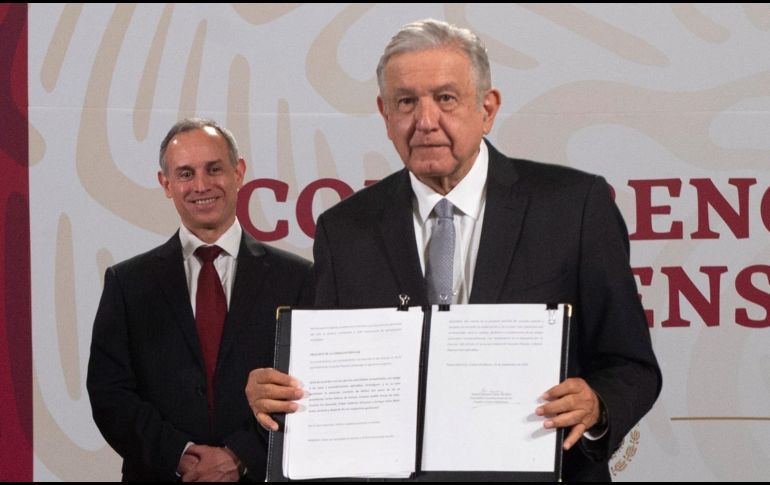 La pregunta propuesta por el presidente implica la investigación de Carlos Salinas de Gortari, Ernesto Zedillo, Vicente Fox, Felipe Calderón y Enrique Peña Nieto. EFE/Presidencia de México