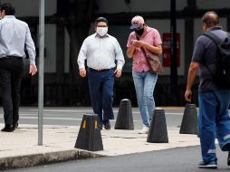 Un aproximado de 24 mil 428 pacientes forman parte de la pandemia activa. EFE/J. Méndez