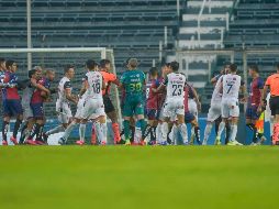 Al final, sólo se fue expulsado uno por bando, esperando que la cédula se amplíe. IMAGO7