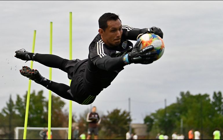 El portero de los Esmeralda se reportará el martes, después de que su equipo haya jugado contra Pumas. TWITTER / @miseleccionmx