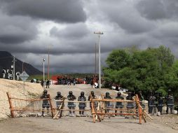 La Guardia Nacional monta guardia en la presa Las Pilas en Ciudad Camargo, Chihuahua, para reforzar la zona después del enfrentamiento con agricultores en la presa La Boquilla. EFE/L. Torres